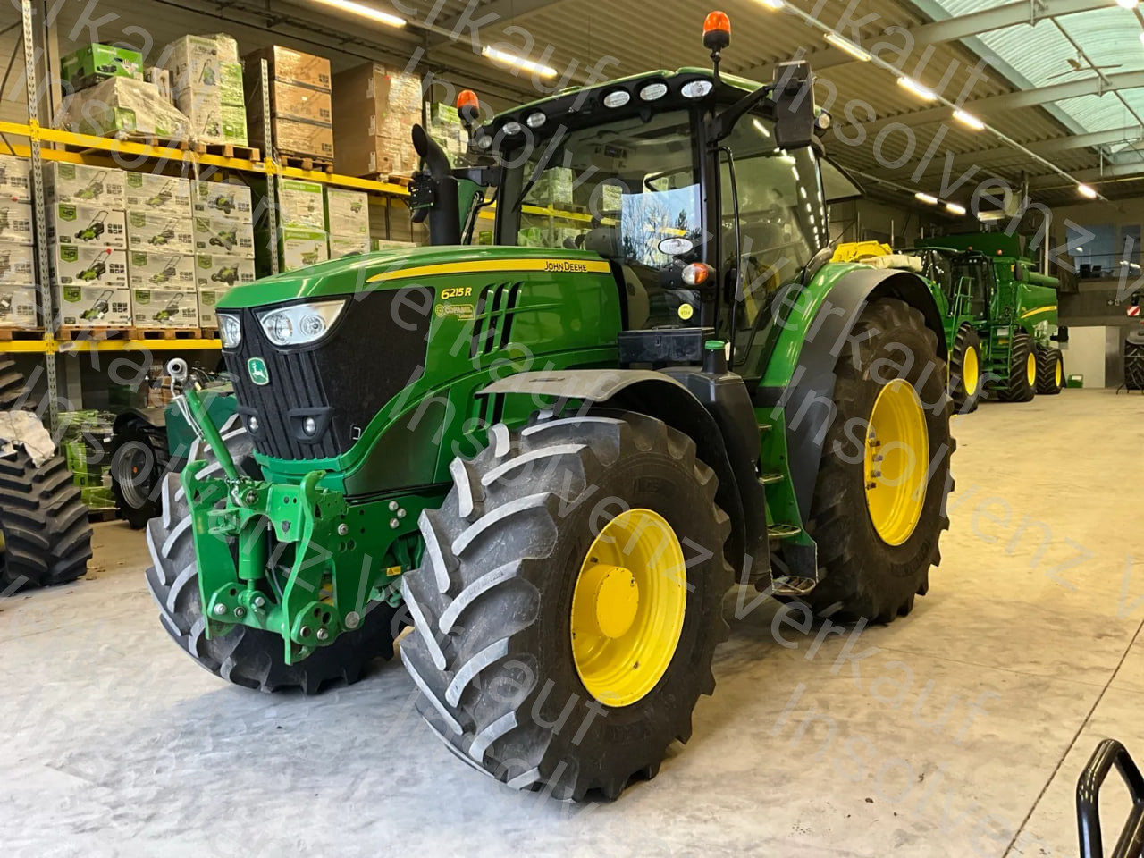 John Deere 6215R